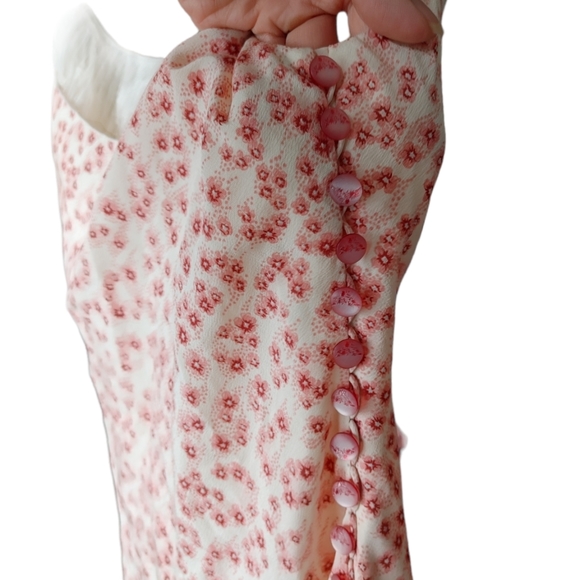 Chloe Floral Lace Spaghetti Strap Long Fitted Dress - Picture 9 of 14